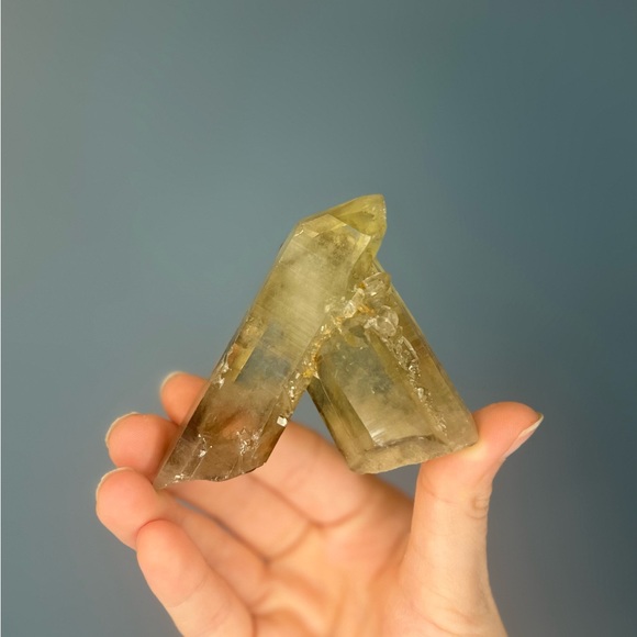 Smoky Citrine Window Quartz Crystal with Druzy - Picture 8 of 10
